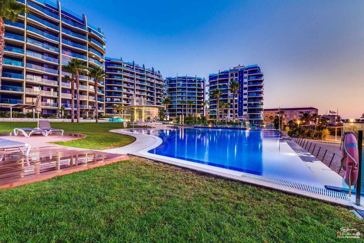 Torrevieja - Punta Prima Sea Senses Apartment Екстериор снимка